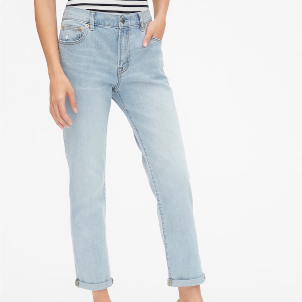 GAP mid rise girlfriend jeans